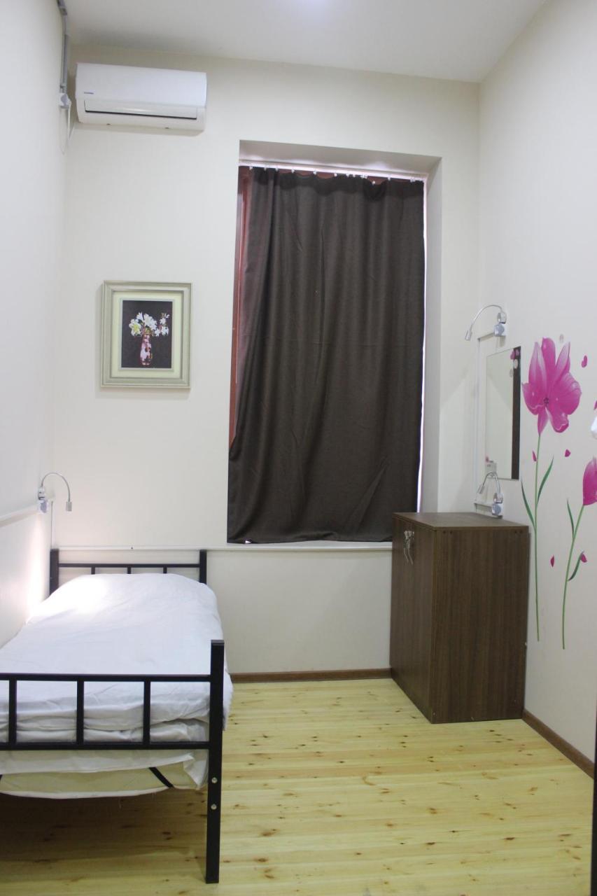 Global Hostel - Marjanishvili Тбілісі Екстер'єр фото