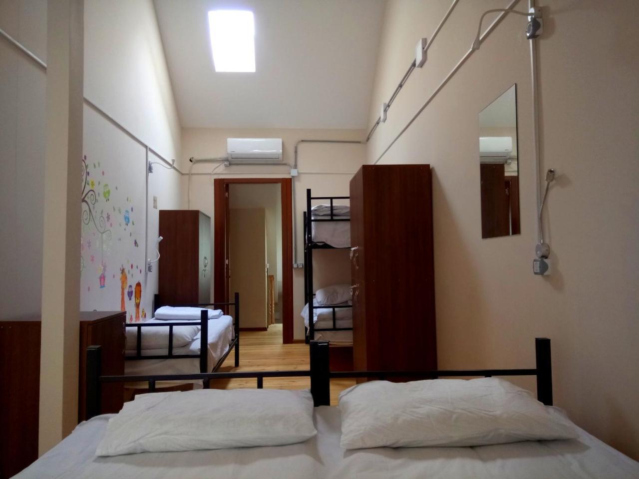 Global Hostel - Marjanishvili Тбілісі Екстер'єр фото